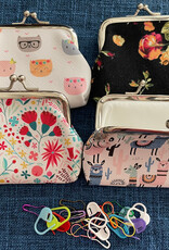 heartstrings 25 Locking Stitch Markers in Cute Kiss Lock Purse