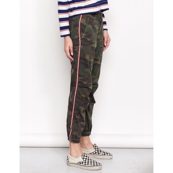 sundry camo joggers