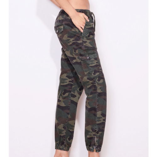 SUNDRY SUNDRY DARK CAMO JOGGER SUNDRY SUNDRY DARK CAMO JOGGER