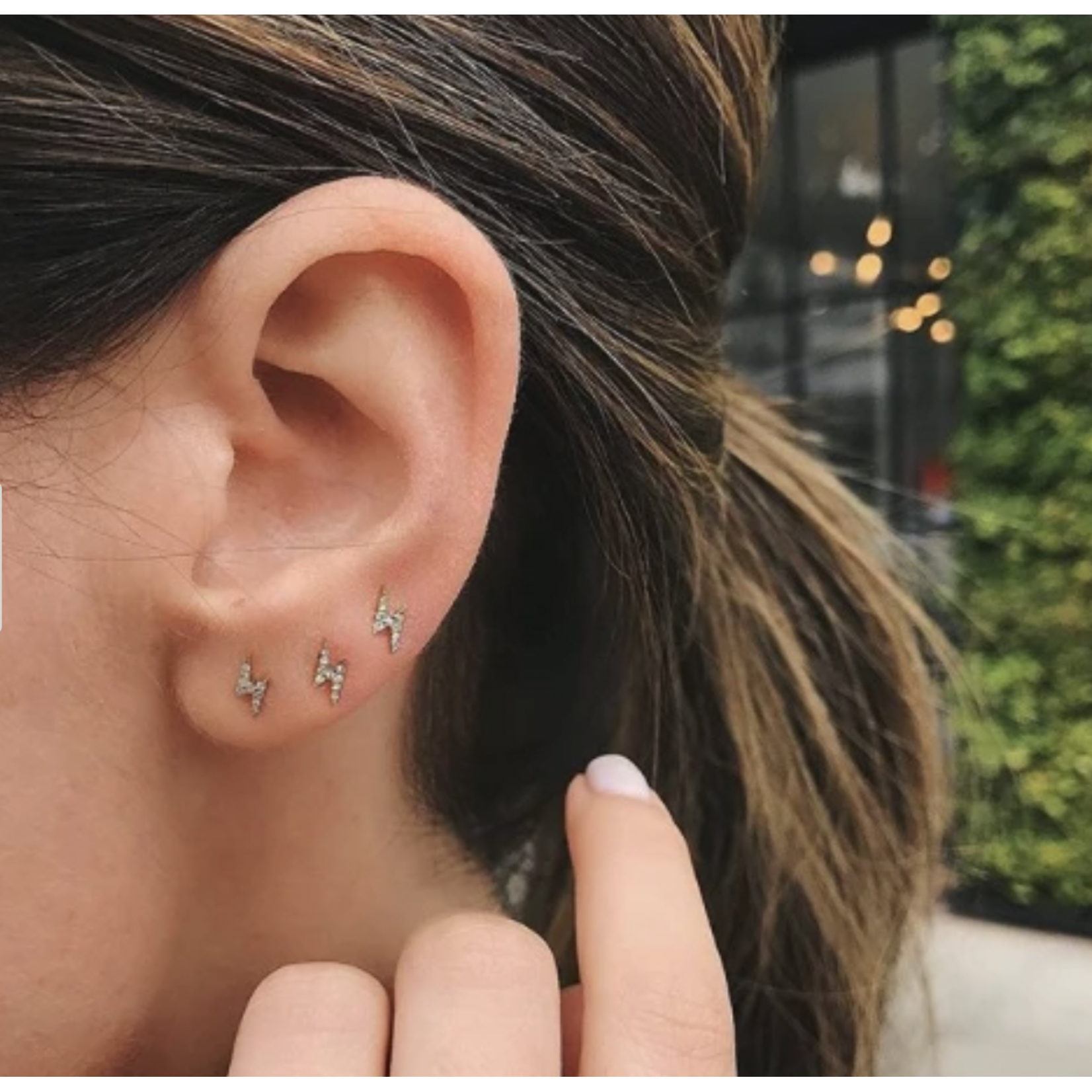 EF COLLECTION EF COLLECTION MINI DIAMOND LIGHTNING BOLT STUD EARRING