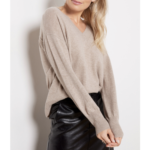 MICHAEL STARS MICHAEL STARS ODETTE V-NECK SWEATER MICHAEL STARS MICHAEL STARS ODETTE V-NECK SWEATER
