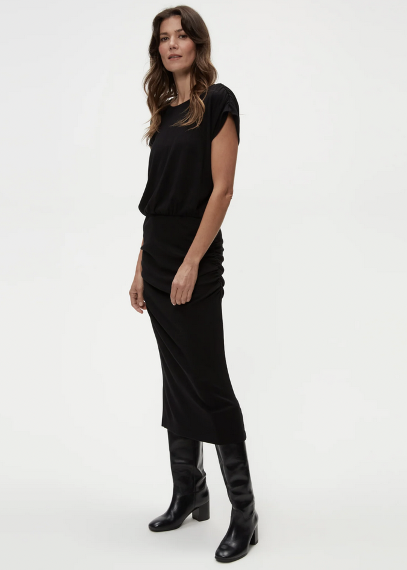 MICHAEL STARS MICHAEL STARS PIPPA GATHERED EMPIRE MIDI DRESS