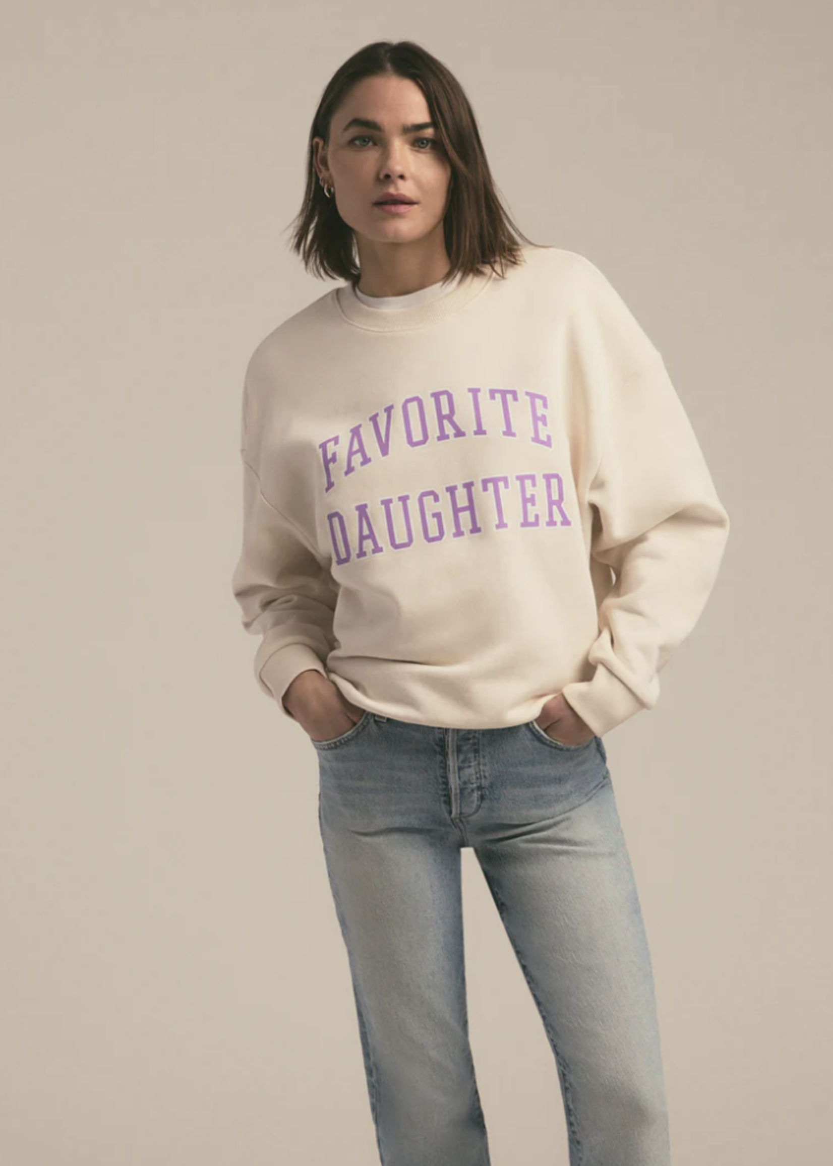 FAVORITE DAUGHTER FAVORITE DAUGHTER COLLEGIATE SWEATSHIRT