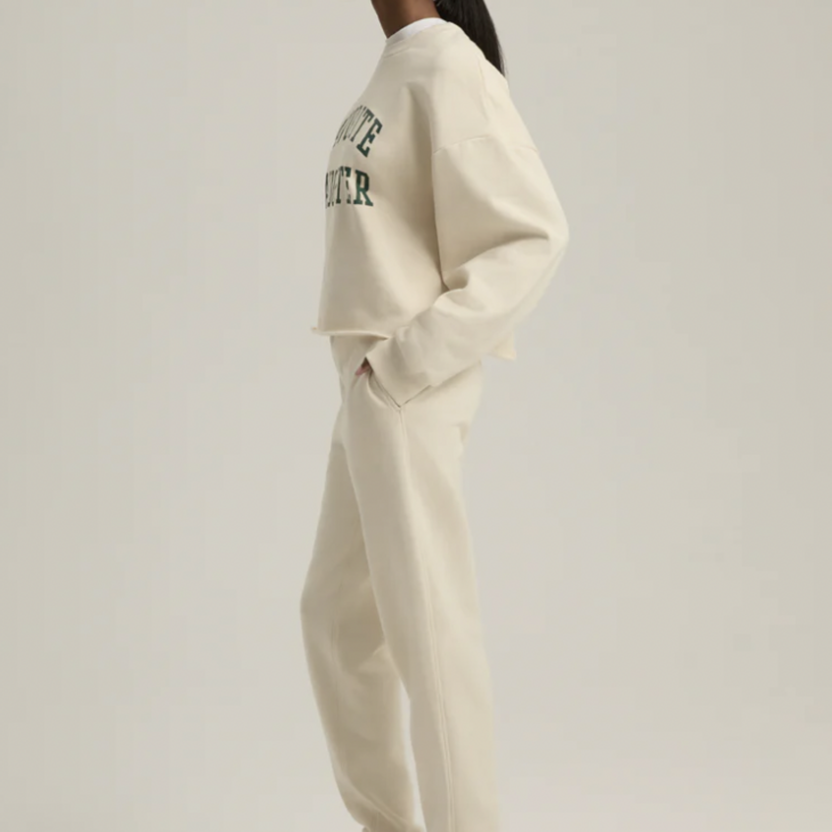 FAVORITE DAUGHTER FAVORITE DAUGHTER CROPPED COLLEGIATE SWEATSHIRT