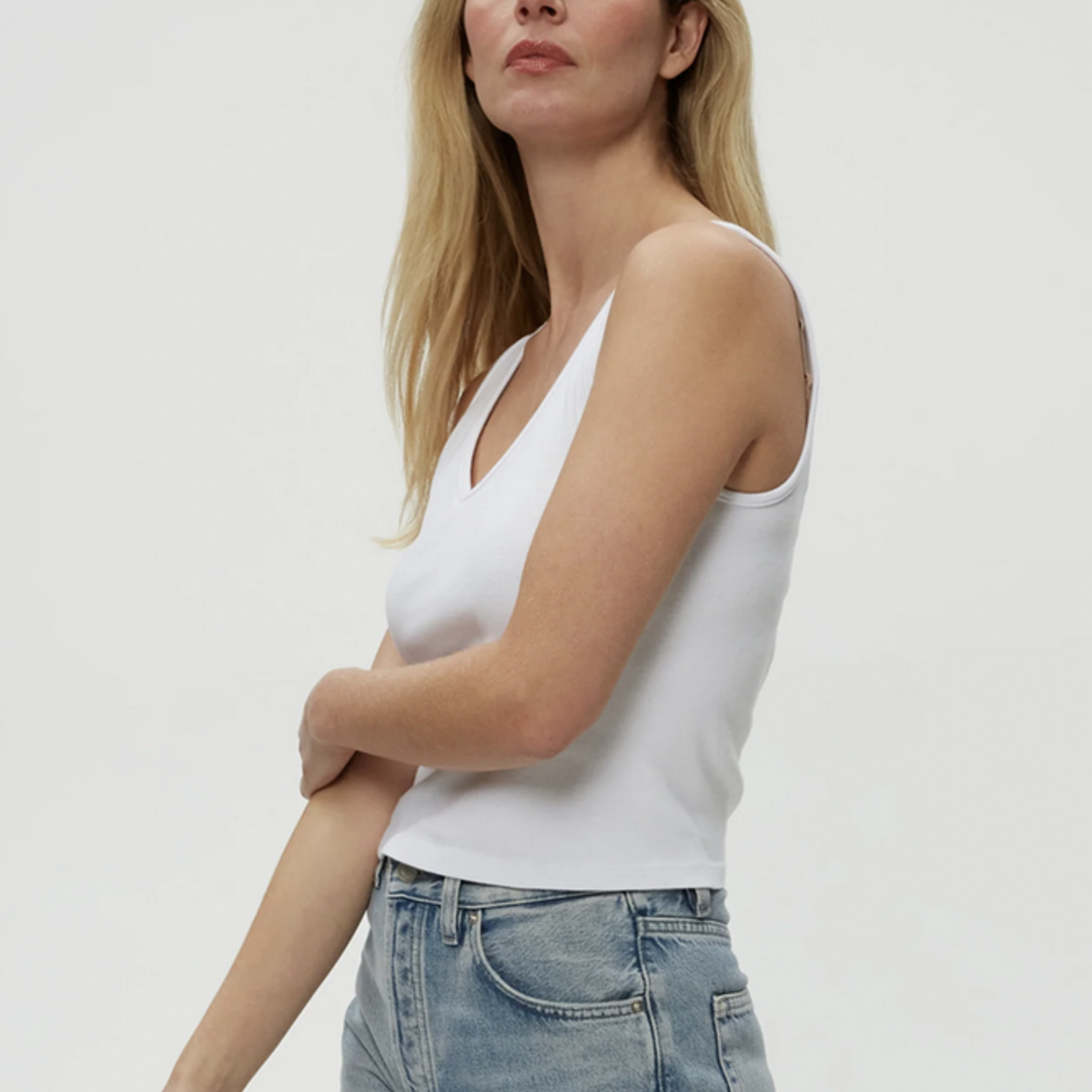 MICHAEL STARS MICHAEL STARS SLOAN V-NECK TANK