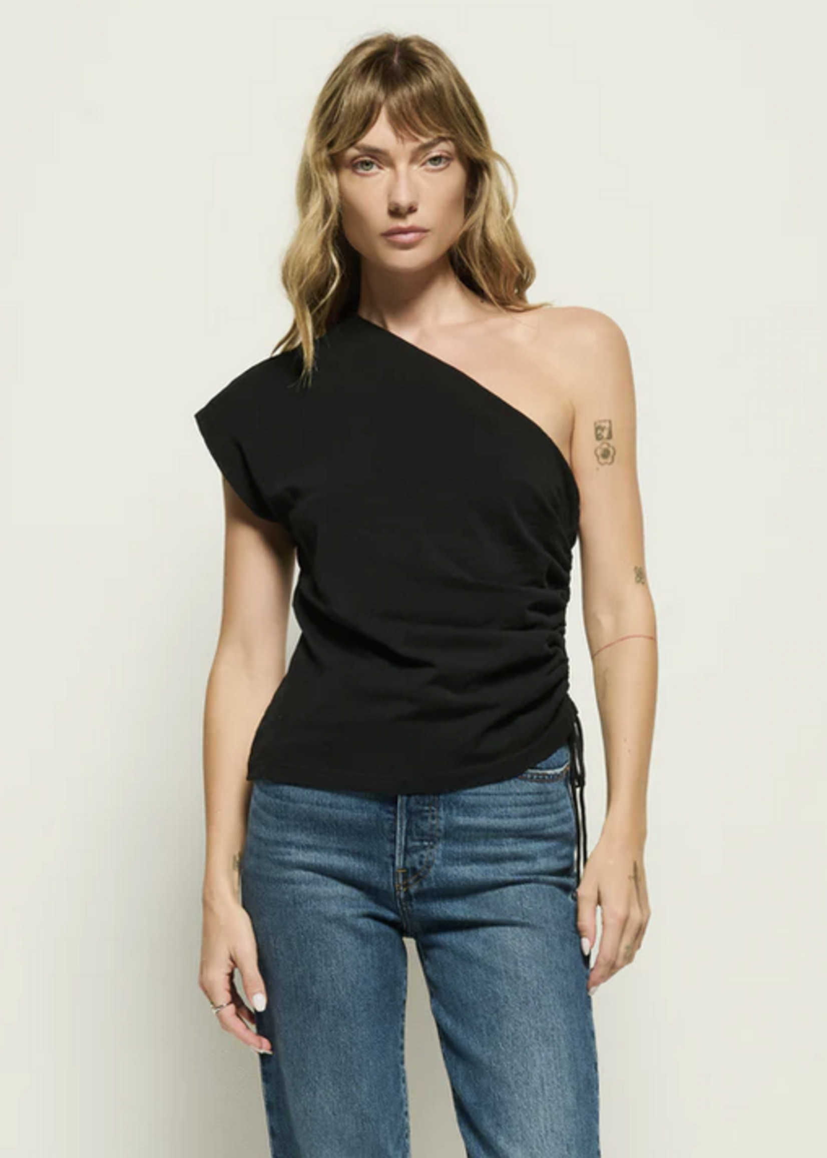 NATION LTD NATION JAYLEN ASYMMETRICAL TEE