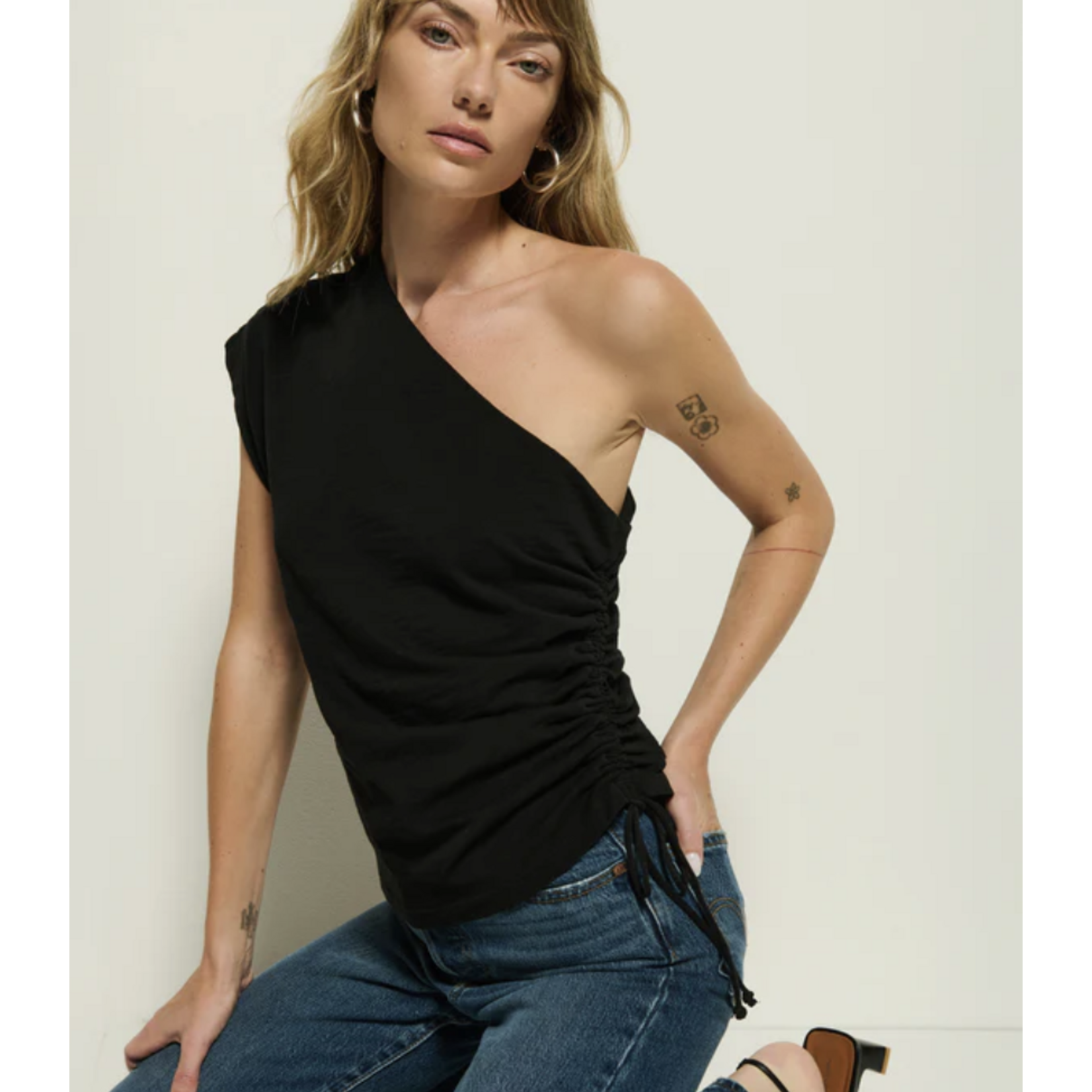 NATION LTD NATION JAYLEN ASYMMETRICAL TEE