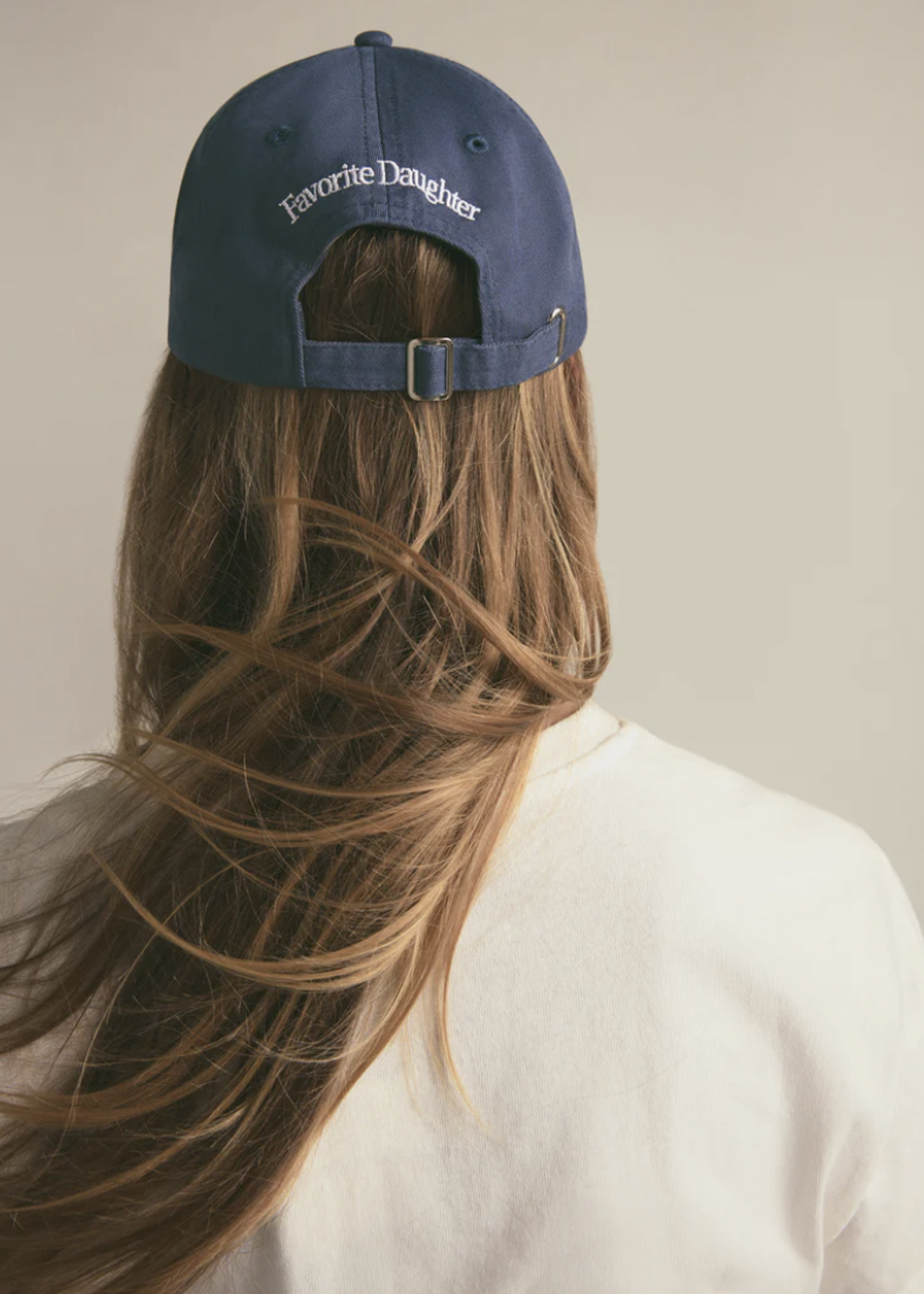 FAVORITE DAUGHTER FAVORITE DAUGHTER MOM OF THE YEAR HAT