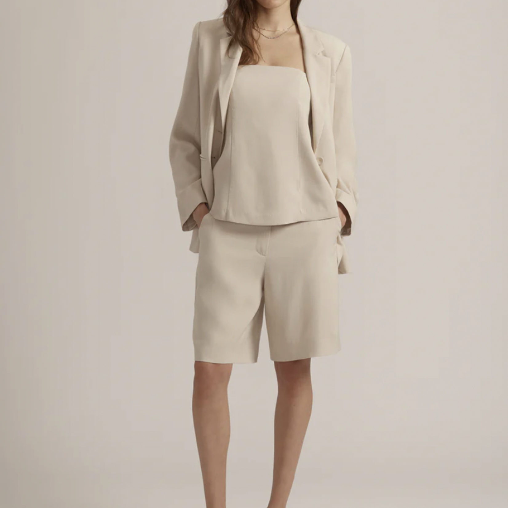 FAVORITE DAUGHTER FAVORITE DAUGHTER OLIVIA BUSTIER