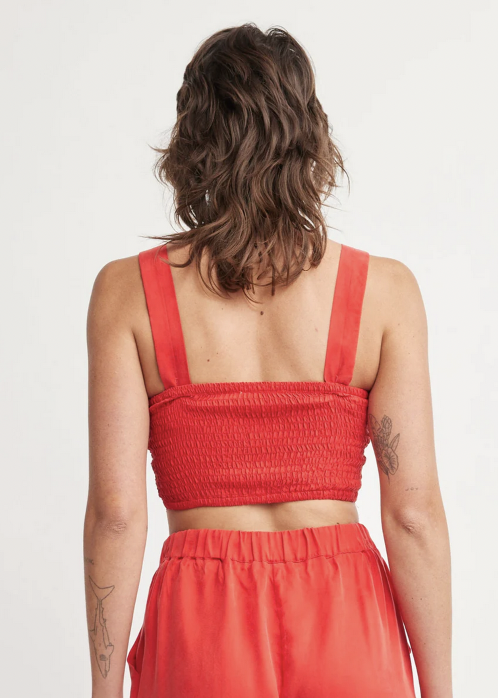 SELF CONTRAST SELF CONTRAST KORI CROP TANK