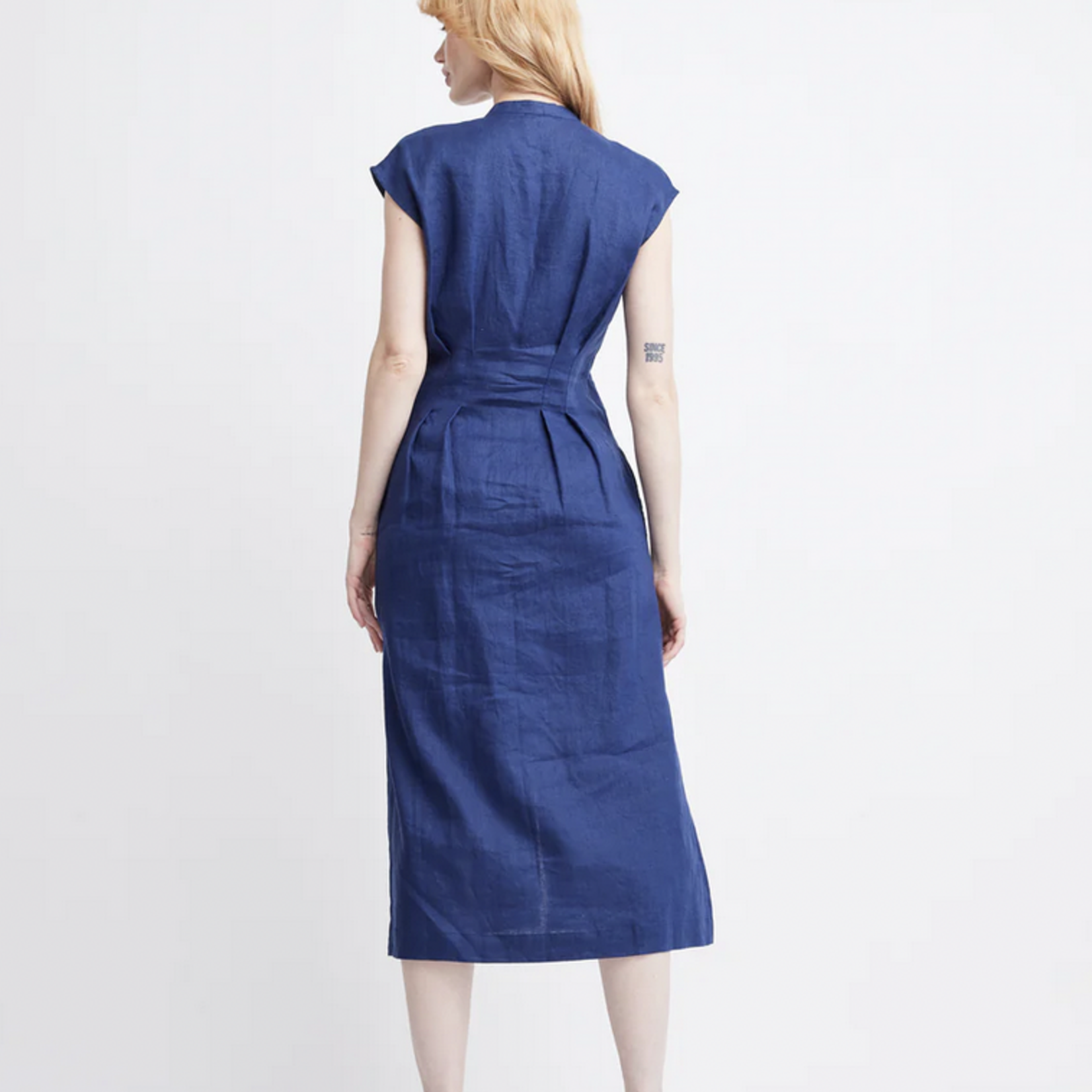 SELF CONTRAST SELF CONTRAST JAMILA BUTTON FRONT MIDI DRESS