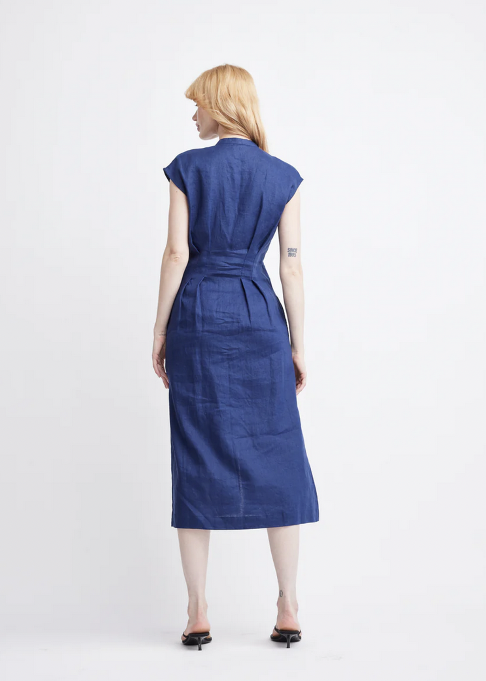 SELF CONTRAST SELF CONTRAST JAMILA BUTTON FRONT MIDI DRESS