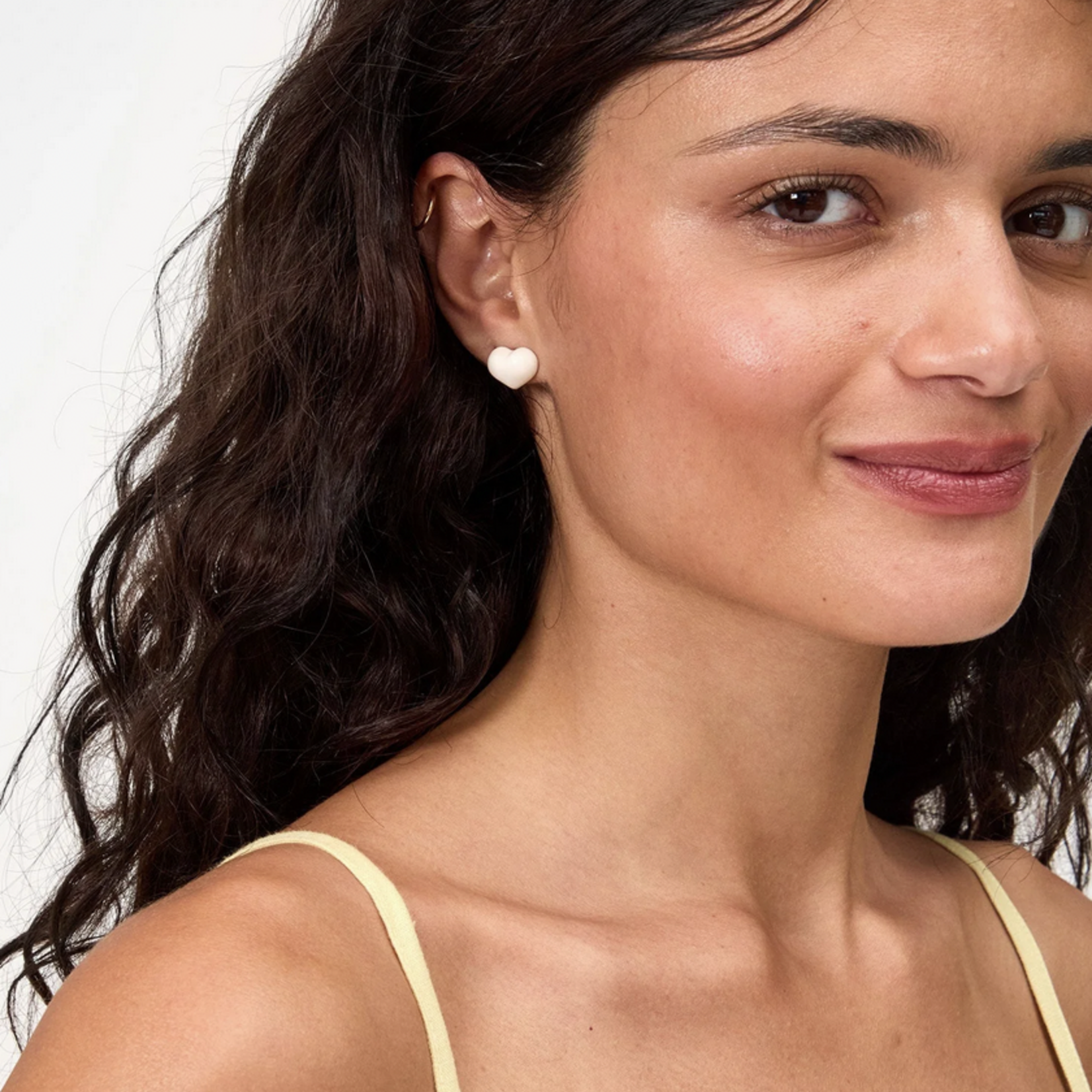 CLARE V. CLARE V. PETIT MYLAR HEART EARRINGS