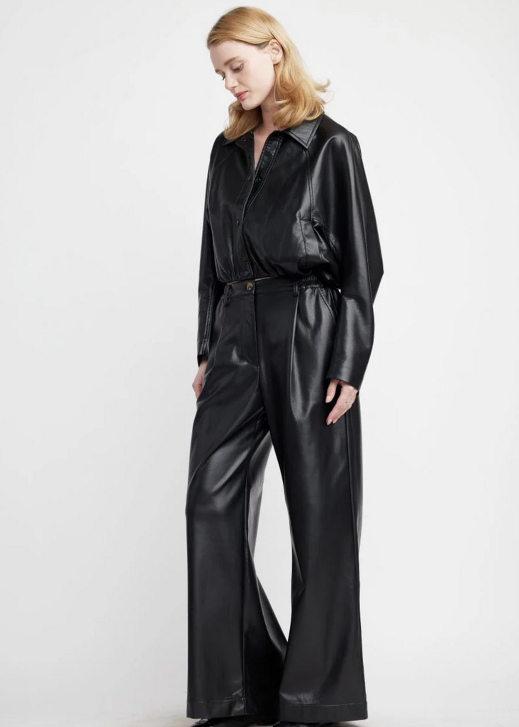 SELF CONTRAST SELF CONTRAST BLAZE CROP BOMBER JACKET