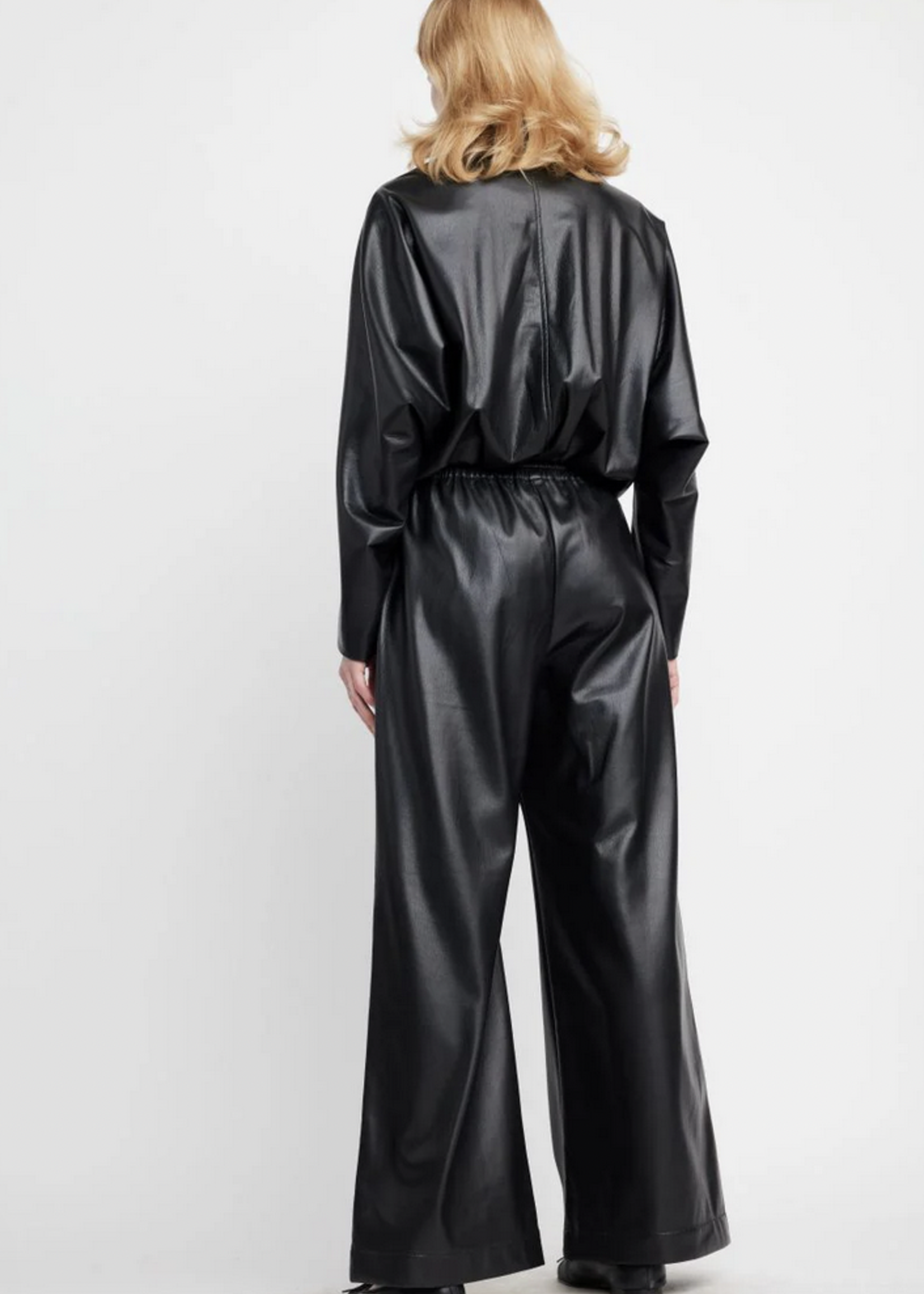 SELF CONTRAST SELF CONTRAST BLAZE CROP BOMBER JACKET