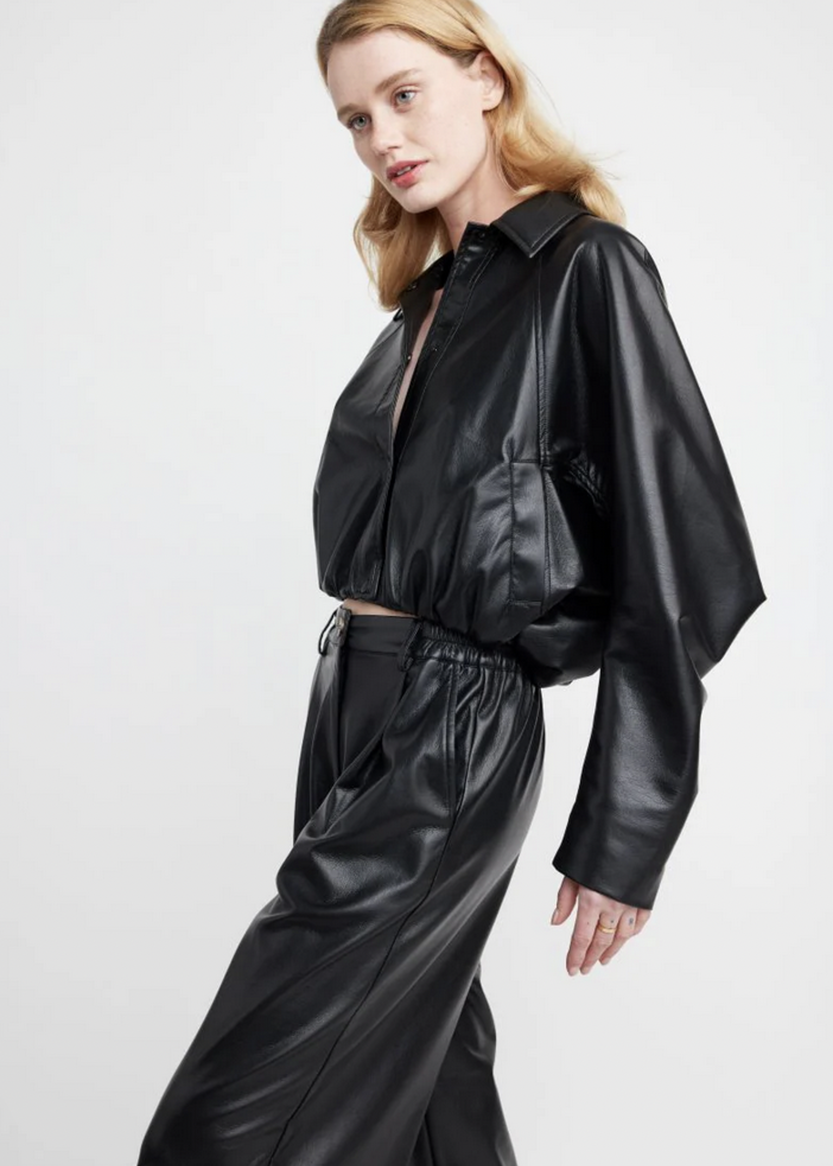 SELF CONTRAST SELF CONTRAST BLAZE CROP BOMBER JACKET