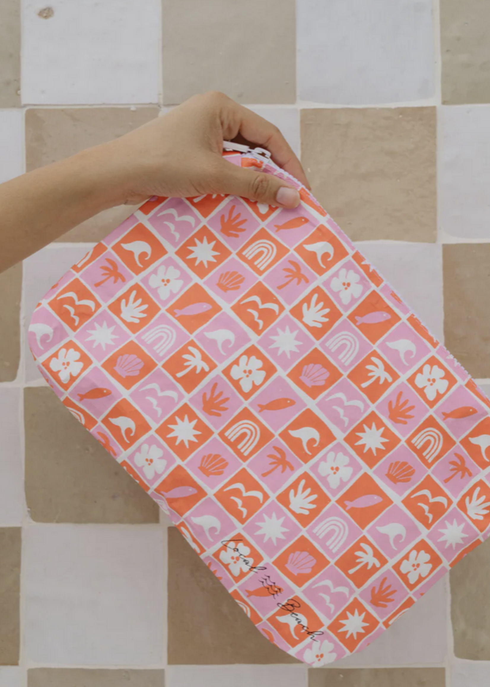 LOCAL BEACH ISLANDS WATER RESISTANT POUCH