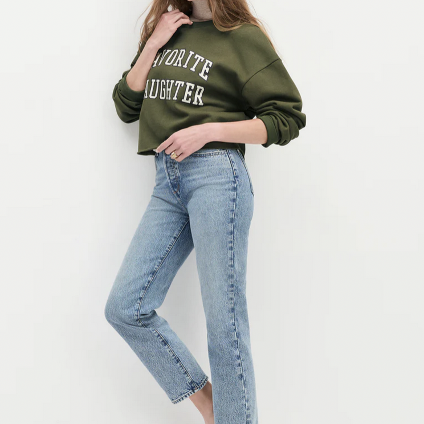 FAVORITE DAUGHTER CROPPED COLLEGIATE SWEATSHIRT