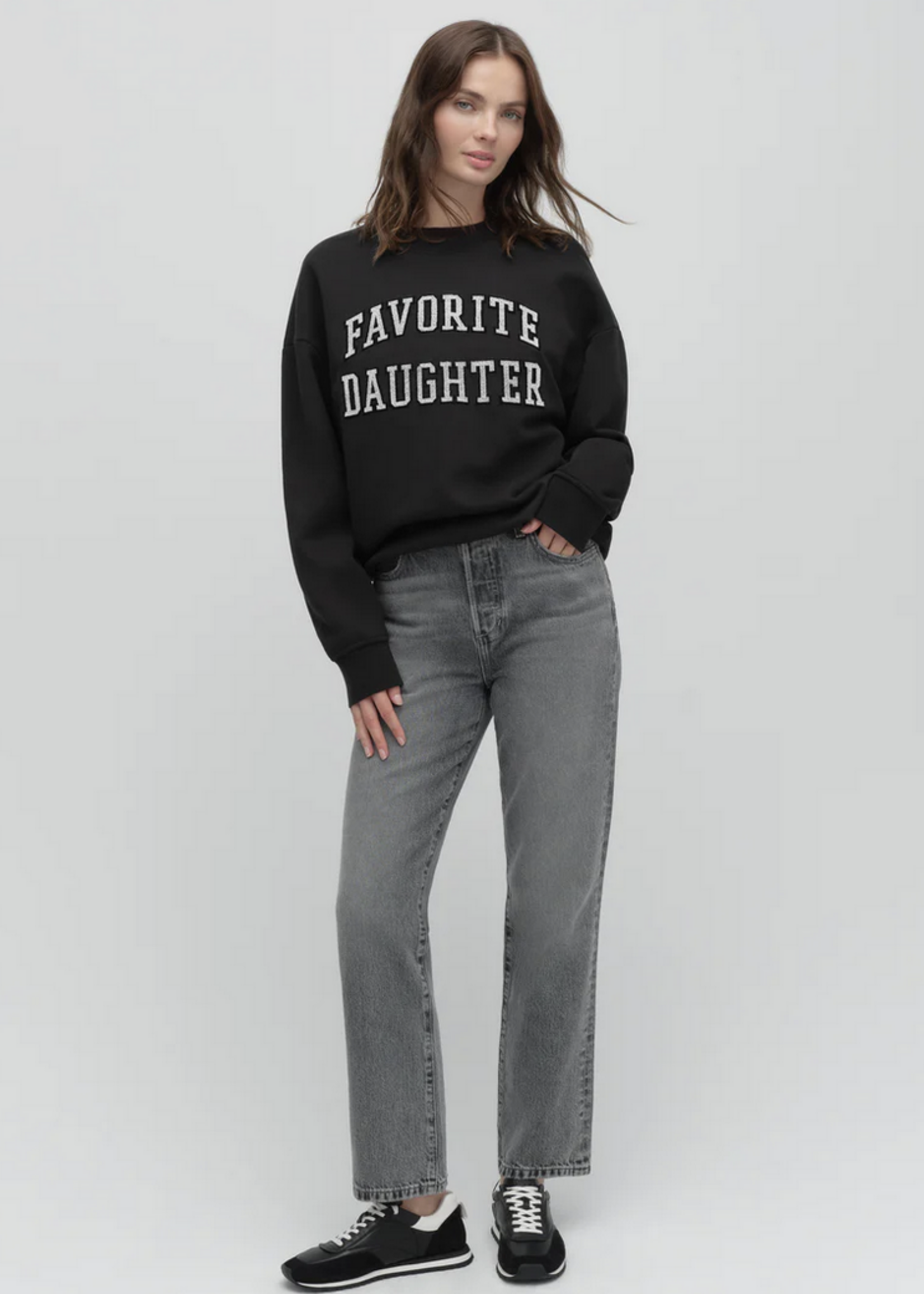 FAVORITE DAUGHTER FAVORITE DAUGHTER THE COLLEGIATE EMBROIDERY SWEATSHIRT