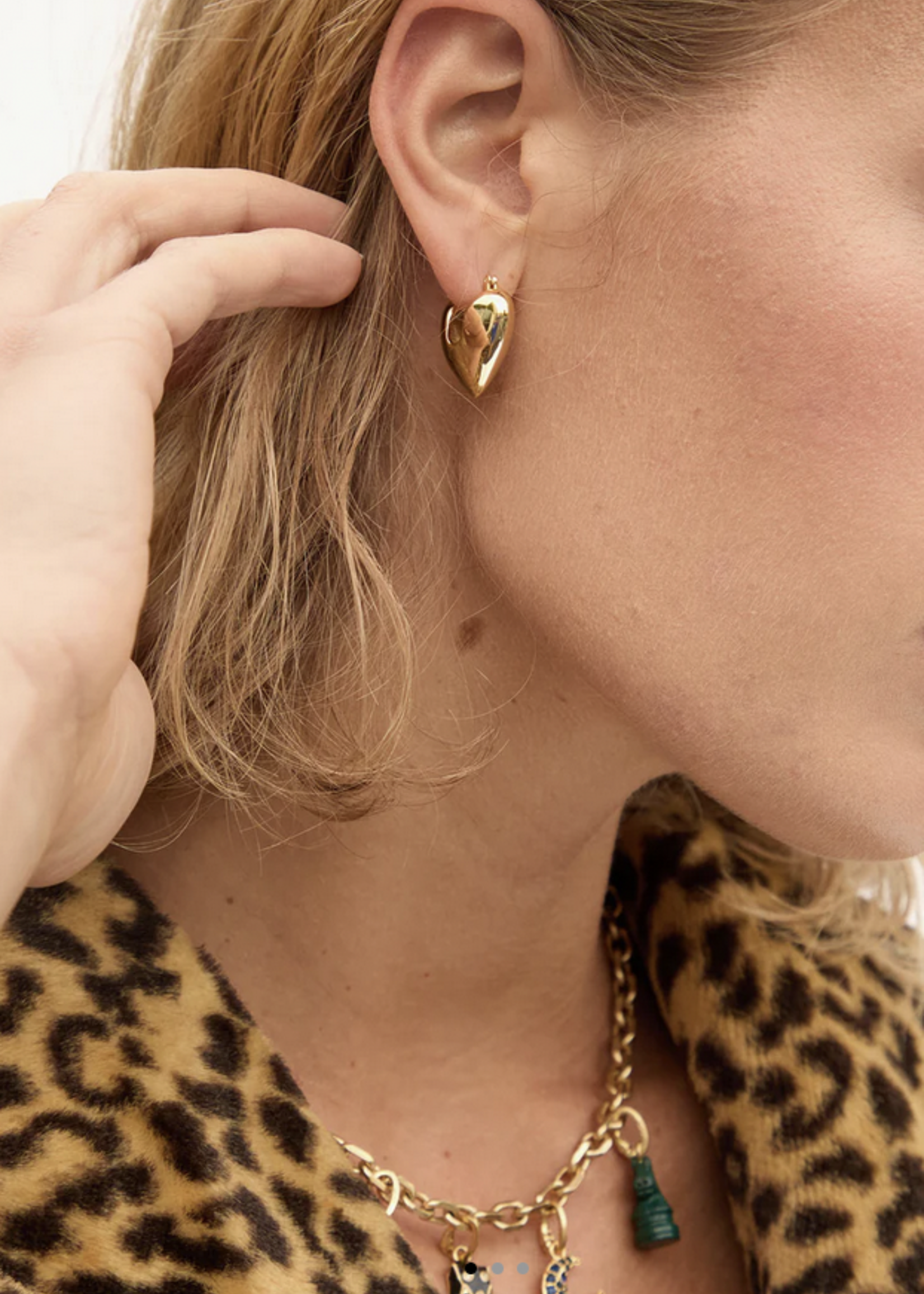 CLARE V. CLARE V. MYLAR HEART HOOPS