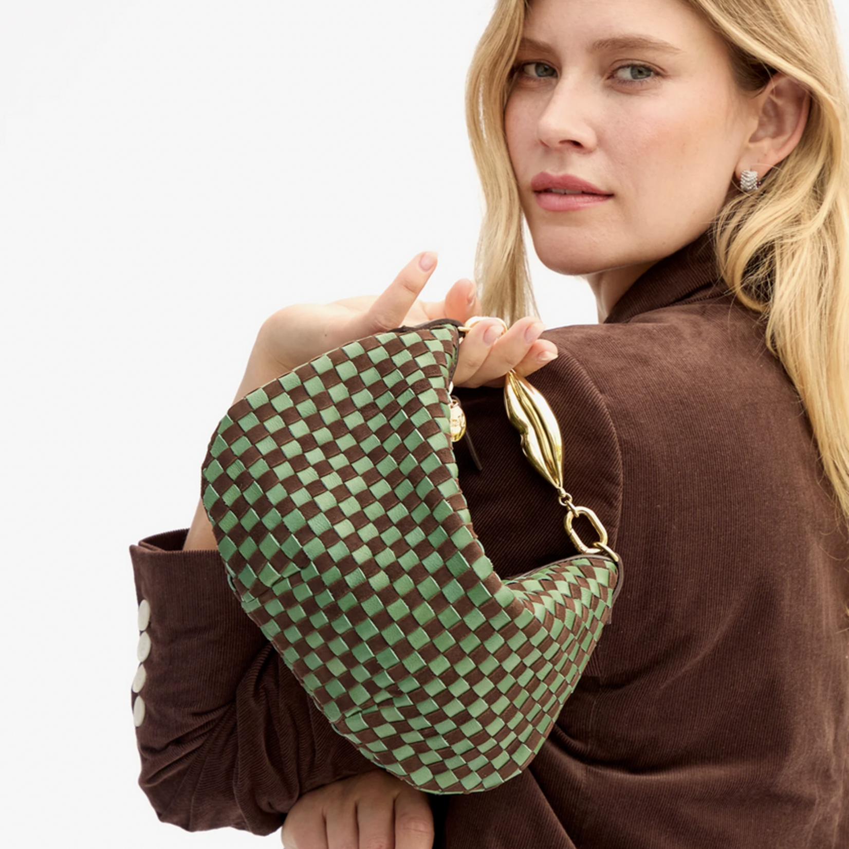 CLARE V. CLARE V. PETITE MOYEN