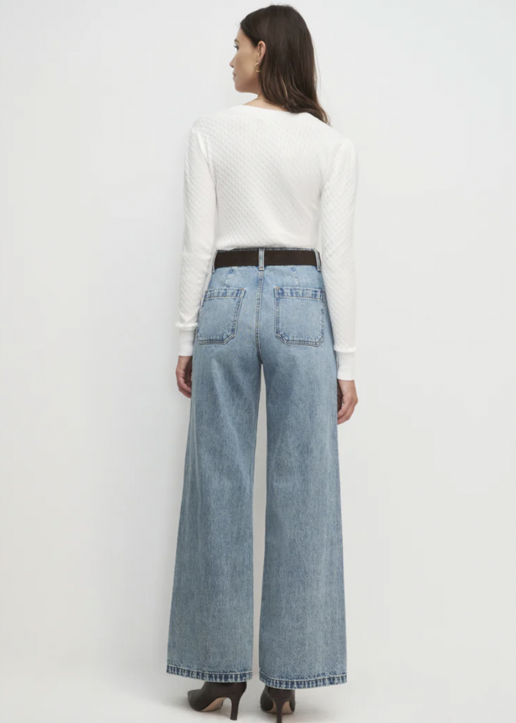 FAVORITE DAUGHTER FAVORITE DAUGHTER RESPONSIBLE TOP