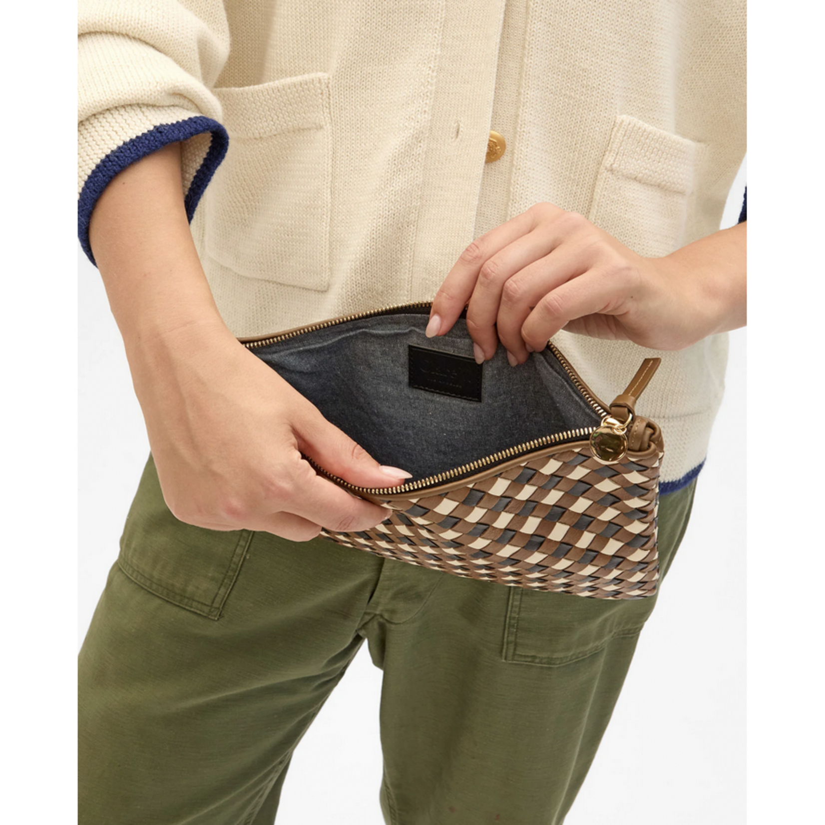 CLARE V. CLARE V. FLAT CLUTCH W/TABS