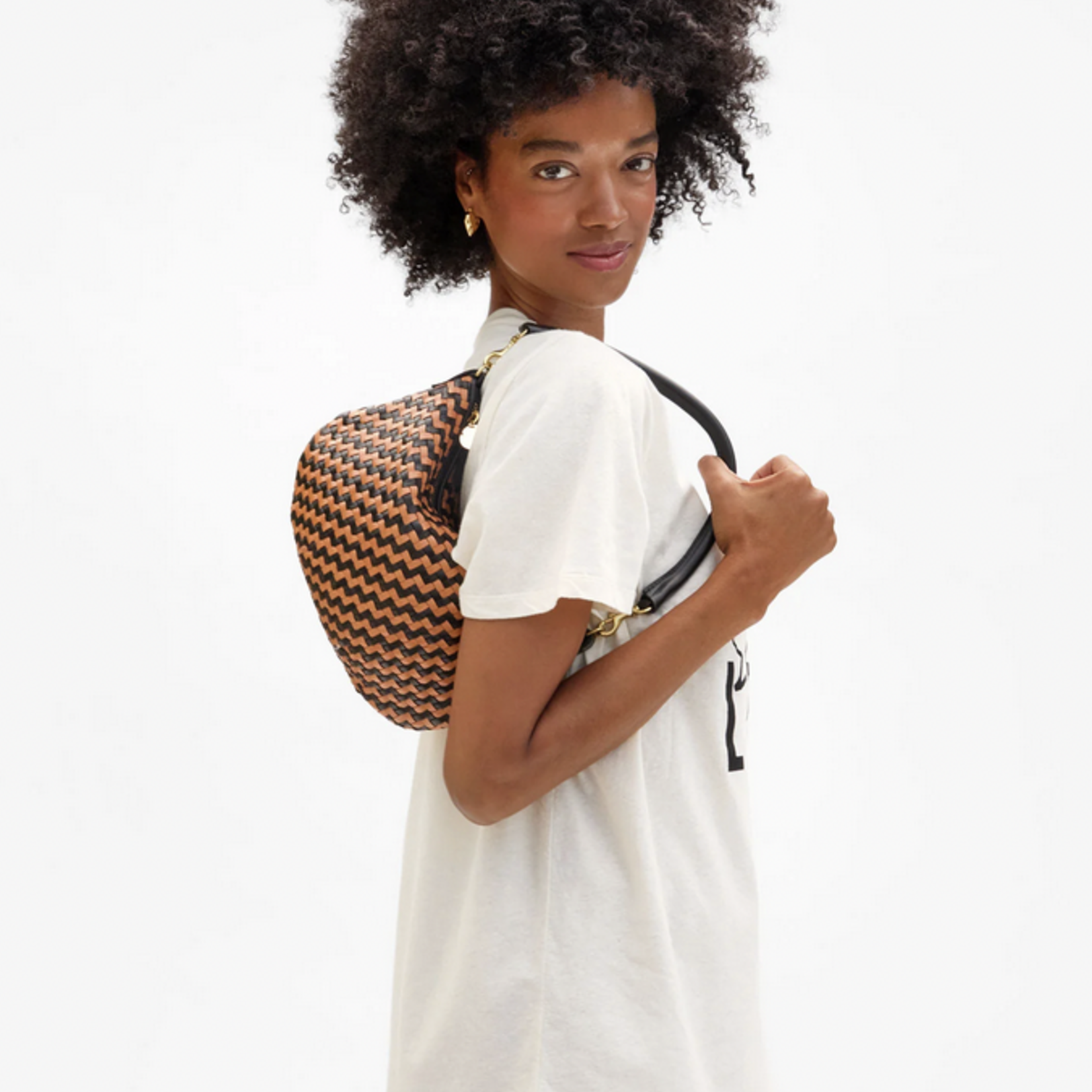 CLARE V. CLARE V. PETIT MOYEN