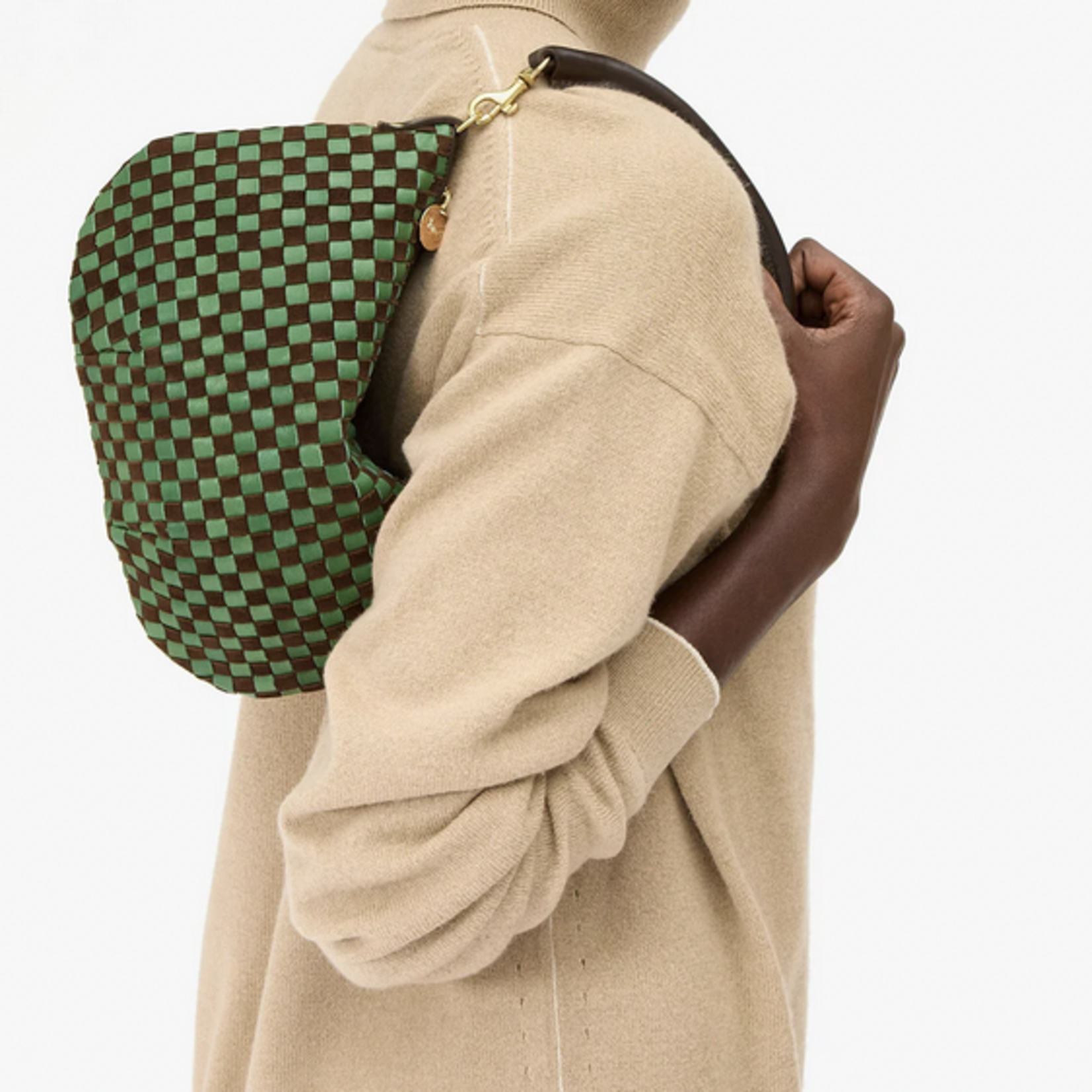 CLARE V. CLARE V. PETIT MOYEN MESSENGER