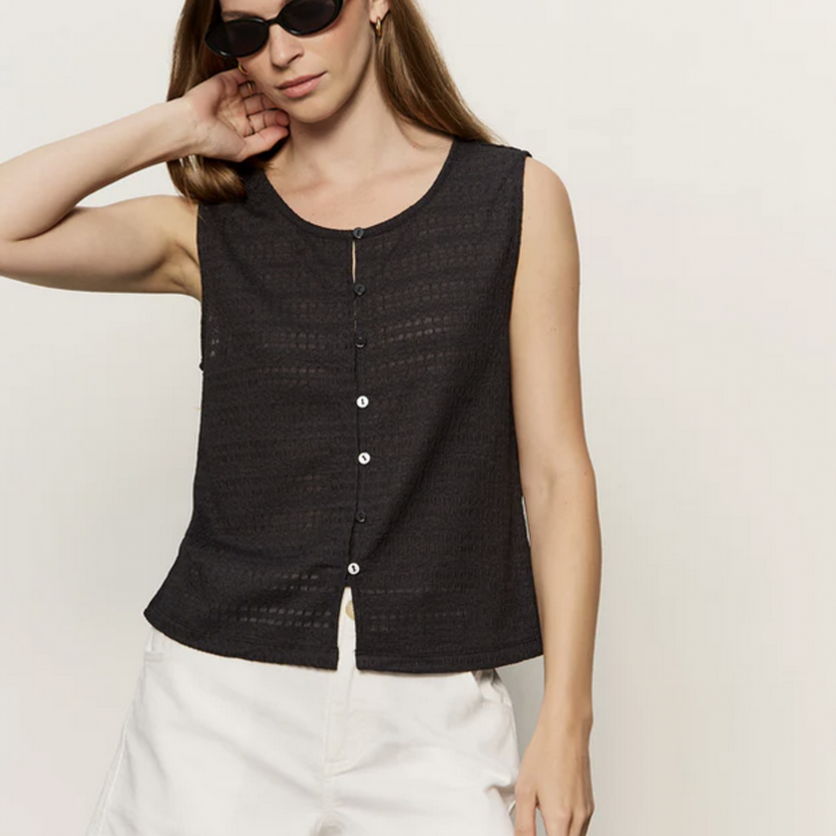 SANCTUARY SANCTUARY TEXTURED VACATION SHELL TOP