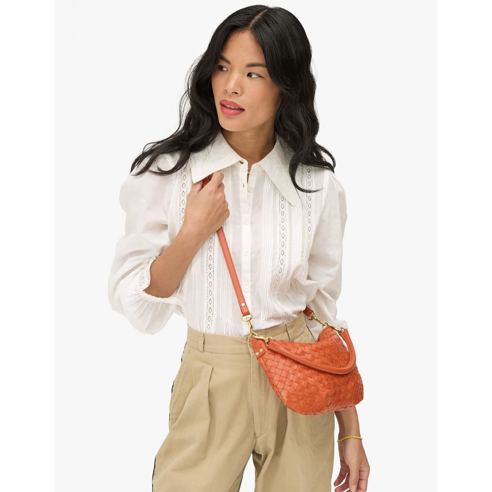 CLARE V. CLARE V. PETIT MOYEN MESSENGER