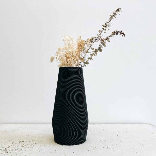 Minimum Design Wave Vase Black 20cm