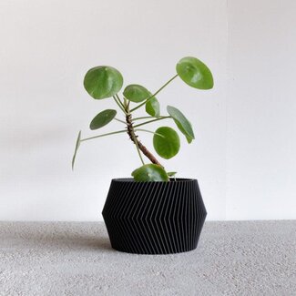 Minimum Design Minimum Design Dissipat Indoor Planter Black Large