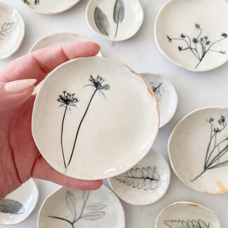 Michelle Barrett Ceramics Ring Dish Nature Regular
