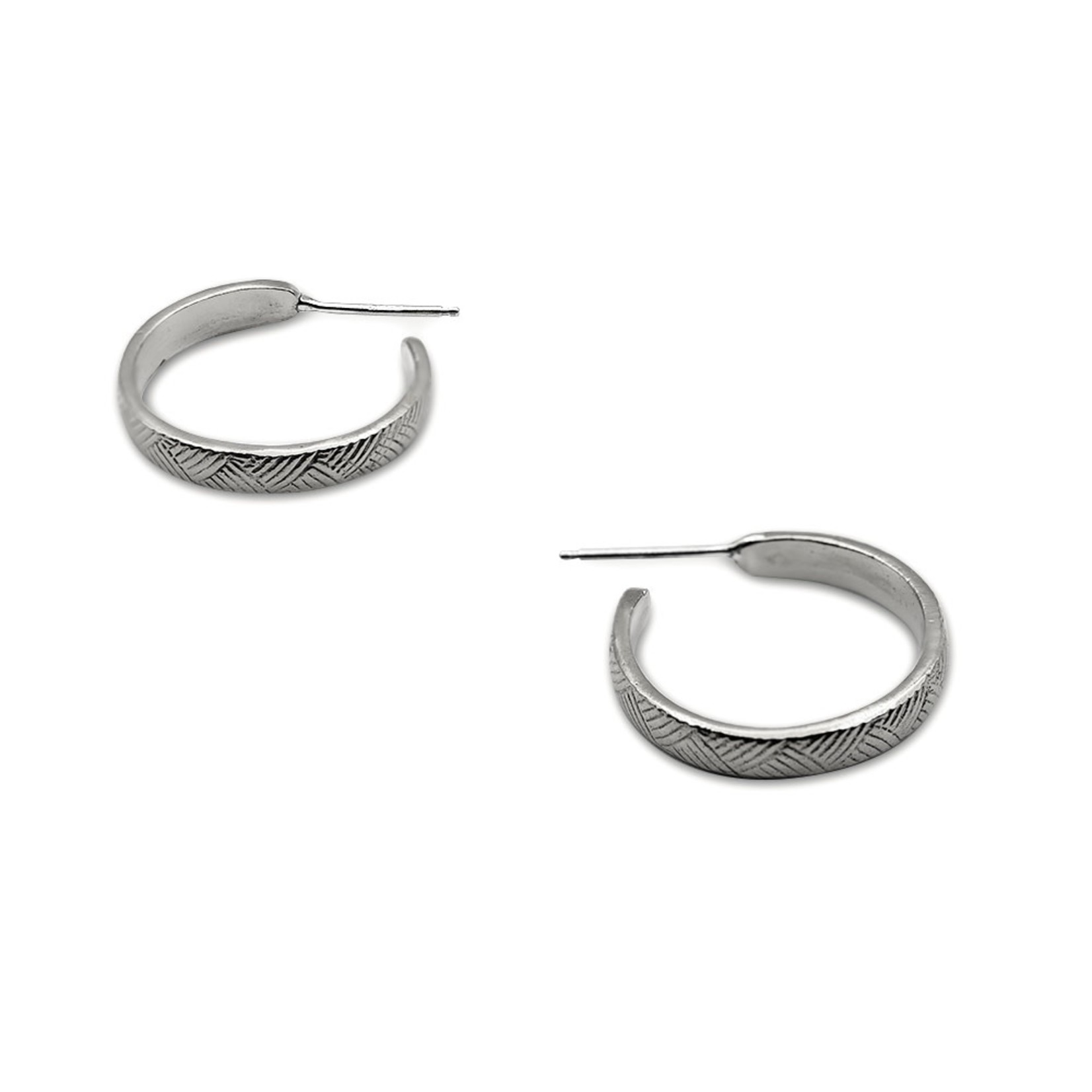 Mana Made Jewelry Mana Made Vintage Lines Hoop Earrings in Silver (S)