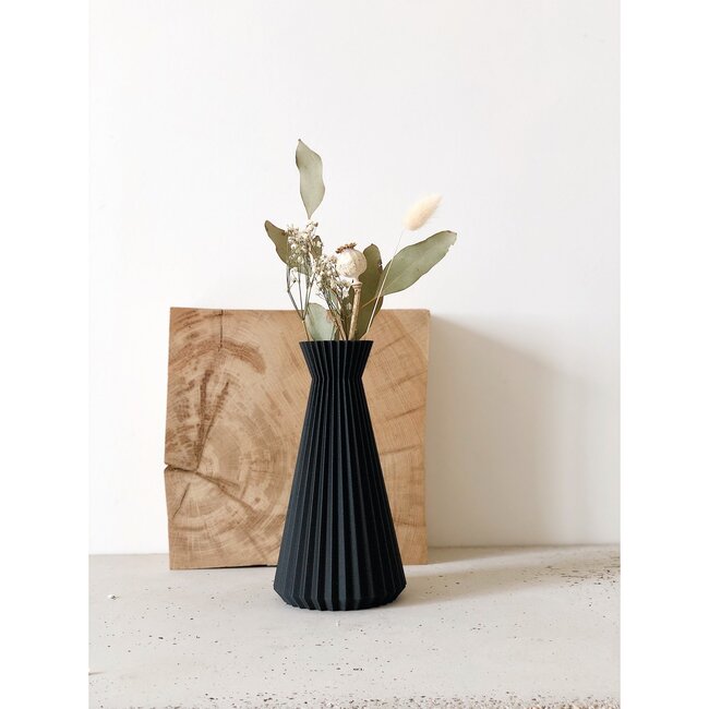 Minimum Design Ishi Vase Black Small