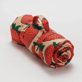Baggu Baggu Puffy Picnic Blanket Strawberry