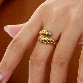 Olivia Le Cleo Snake Ring