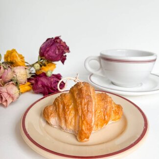 The Wednesday Co The Wednesday Co Pancitos De Mis Sueños Croissant Candle Bakery Scent