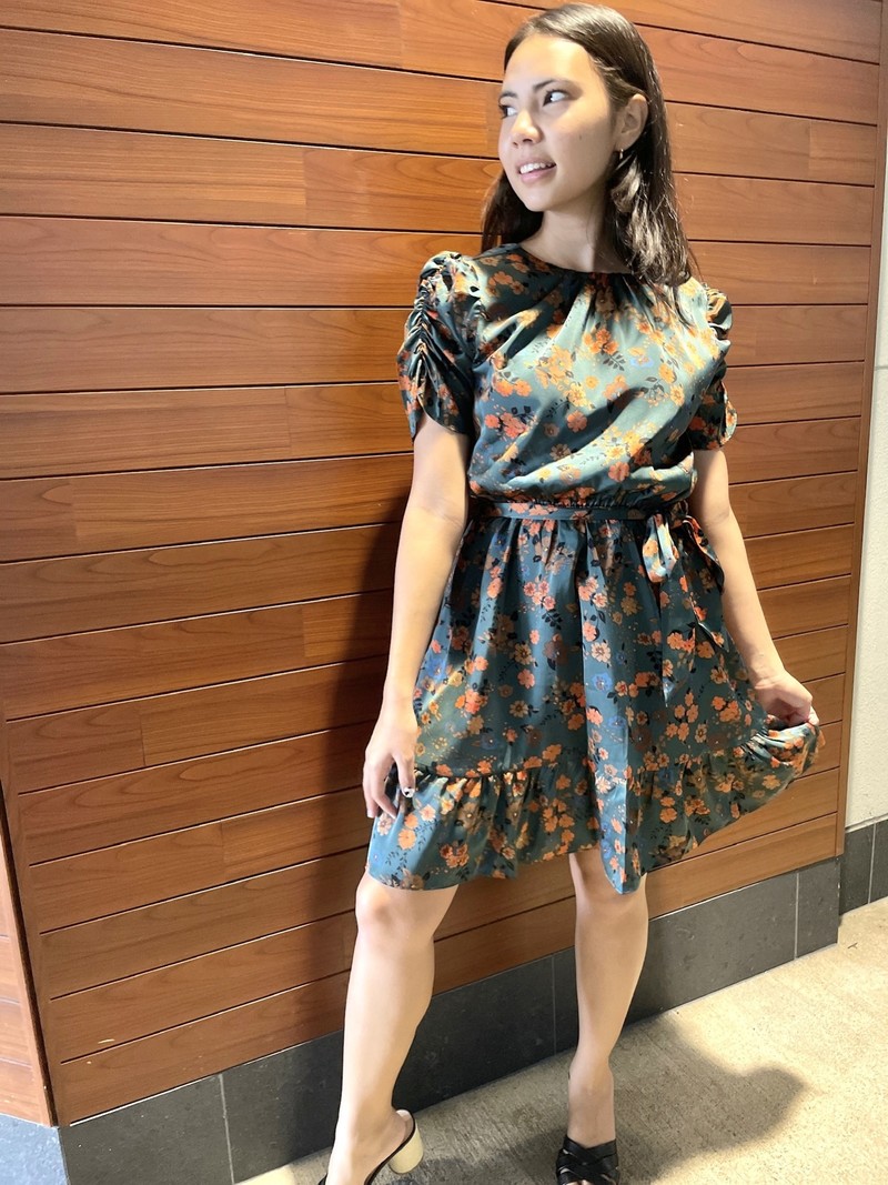 WCT1035-2 FLORAL RUCHED SLEEVE DRESS