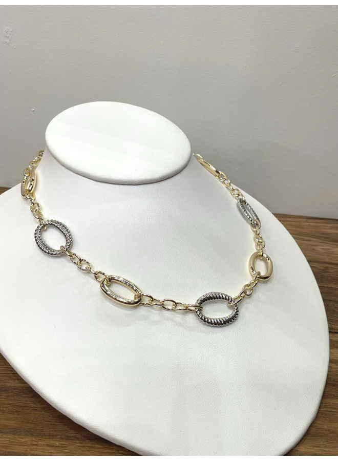 B/R PLATED LARGE VINTAGE OVAL LINK LONG NECKLACE