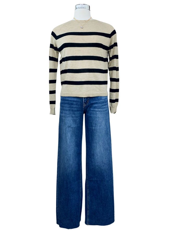 STRIPED ROUND NECK SWEATER TOP