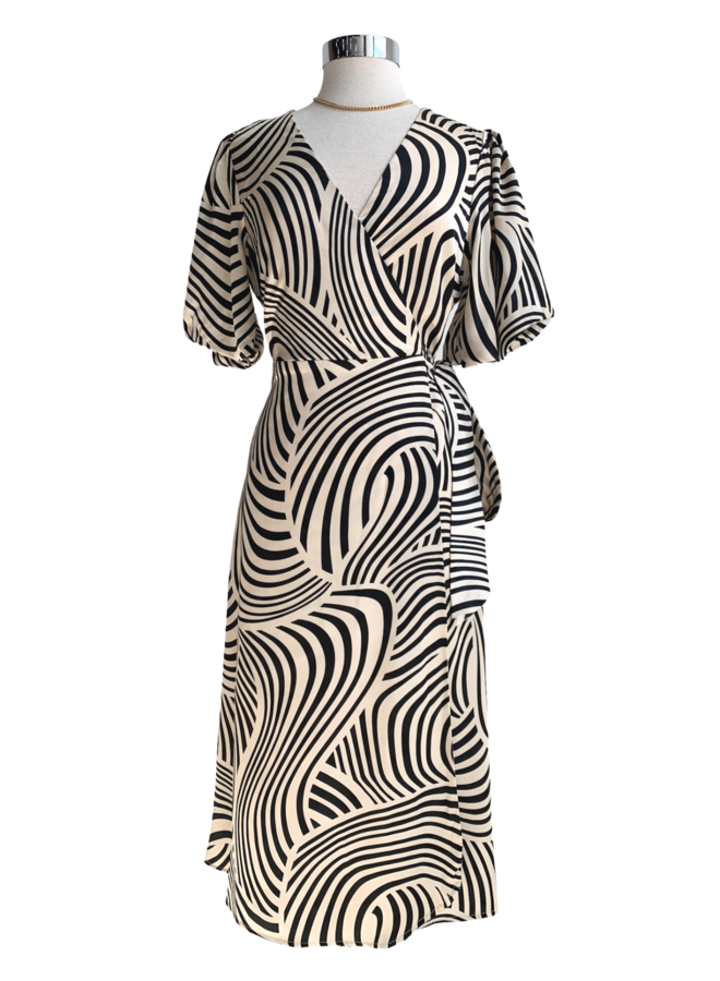 SHORT SLEEVE ABSTRACT MIDI DRESS