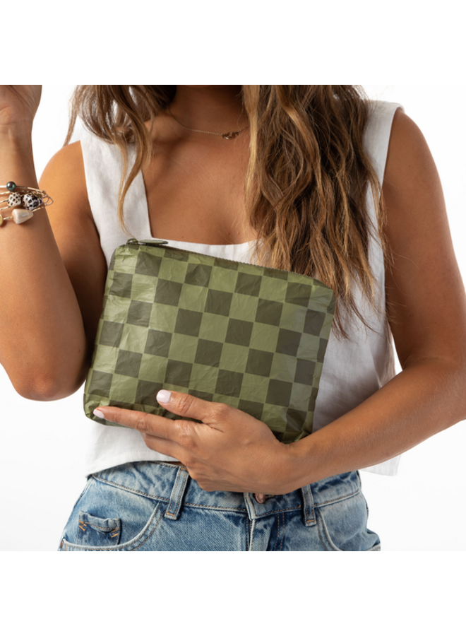 ALOHA COLLECTION SMALL CHECKMATE LIMU ON OLIVE