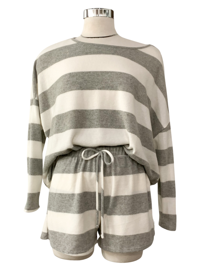 AP1108-3 STRIPED TIE SHORTS