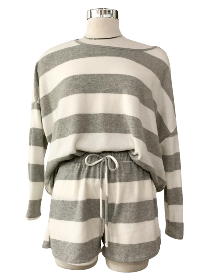 AT1107-3 L/S STRIPED TOP