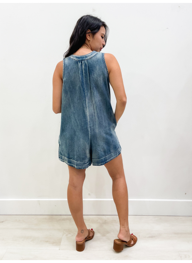 DS0590 PLEATED DENIM ROMPER