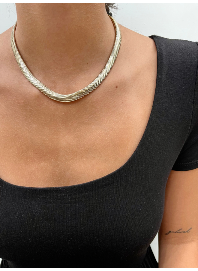 FLAT SNAKE CHAIN NECKLACE