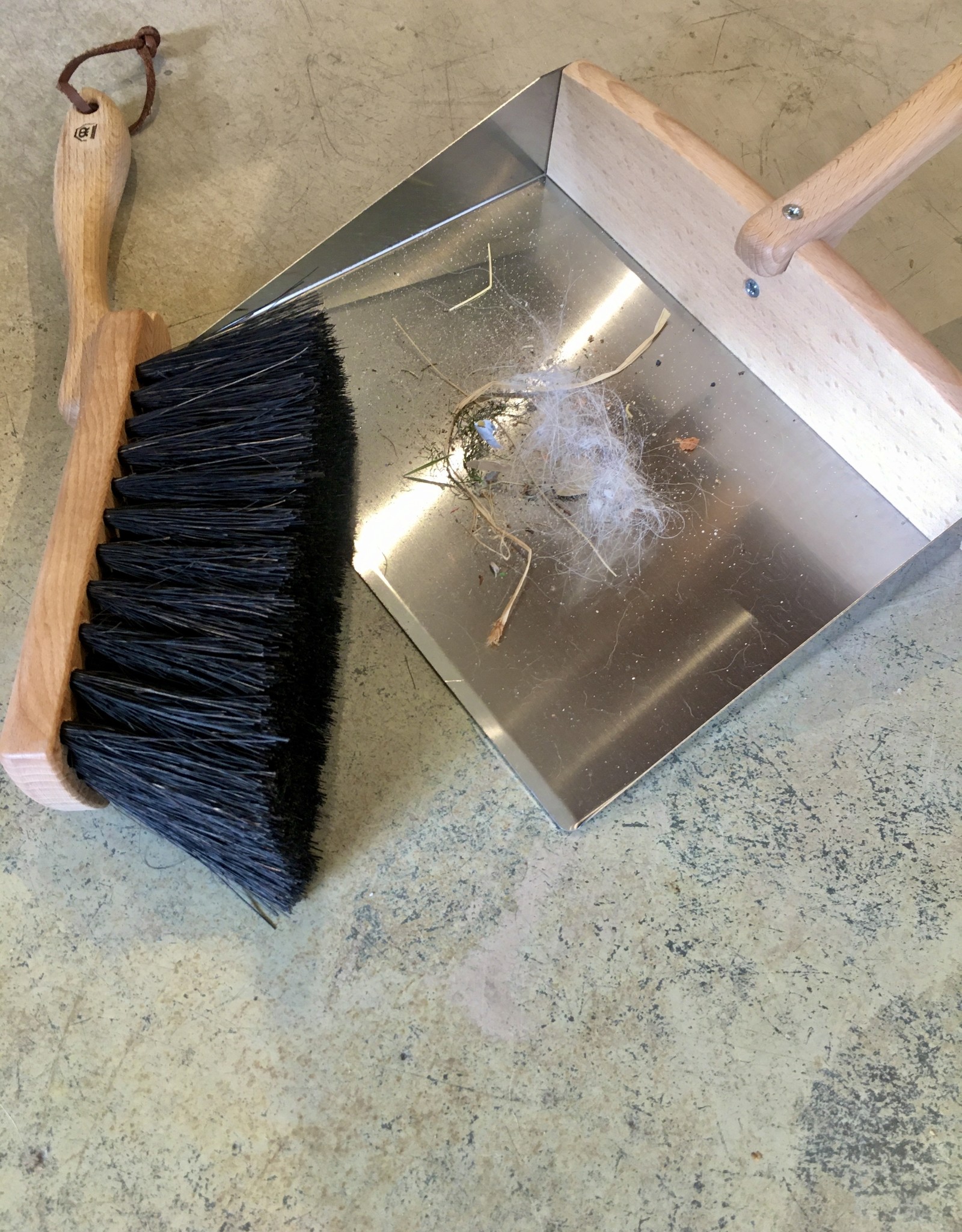 Redecker Hand Brush and Dust Pan Set