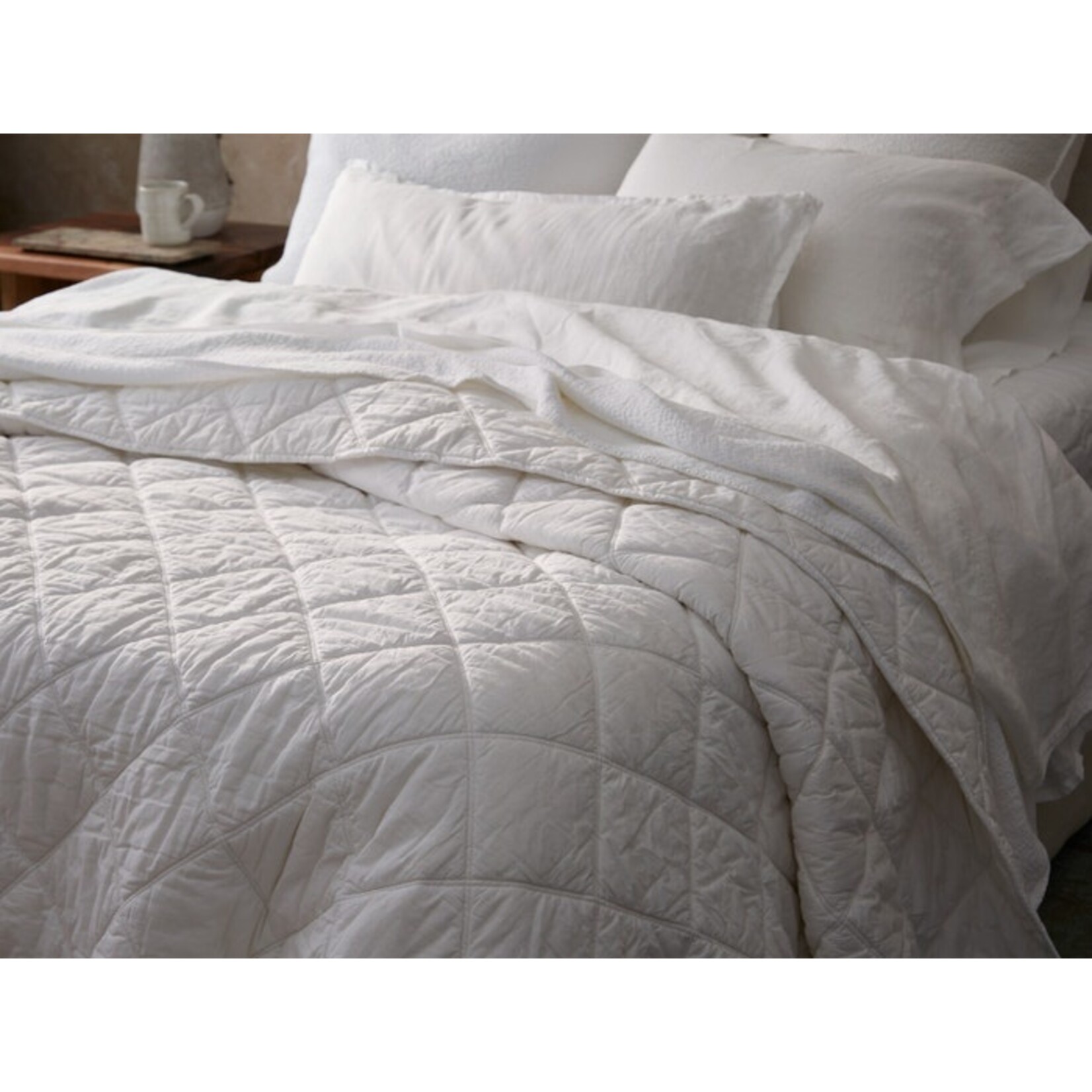 Diamond Stitched Organic Cotton Comforter White